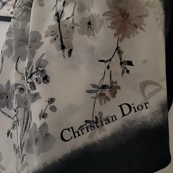 Dior Beige and Black Silk Scarf - Picture 5 of 9